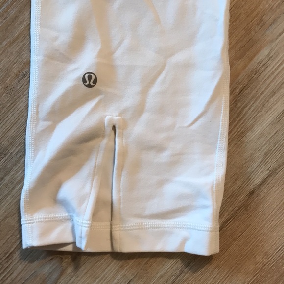 Lululemon white crop yoga pants - Picture 4 of 5